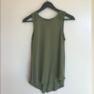 Old navy green sleeveless top with lace XS petite